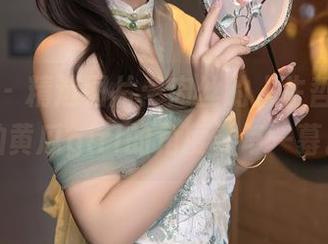 秀人网 – 精选图片：肉丝的人生哲学，从拍黄瓜girl的角度看每一幕。
