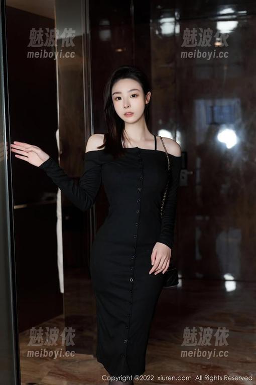 秀人网 - 玄子的校服写真，值得慢慢品味的青葱岁月。