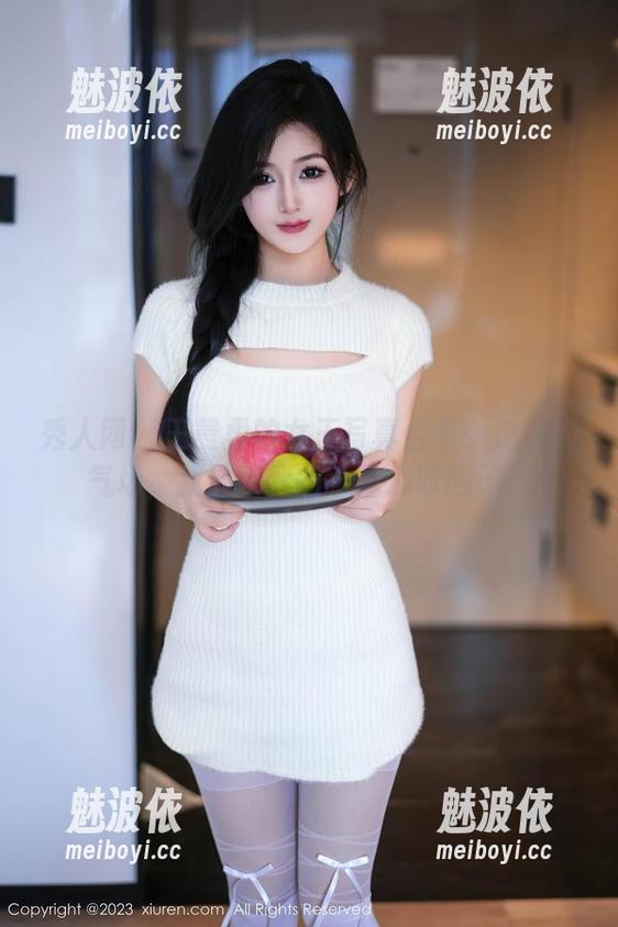 秀人网 - 王曼柔的女王写真合集：逆天的气场，我要把我的小内心收回了！