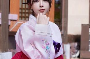 秀人网 – 在谢小葱的私房里，连衣裙似乎都是流动的画！