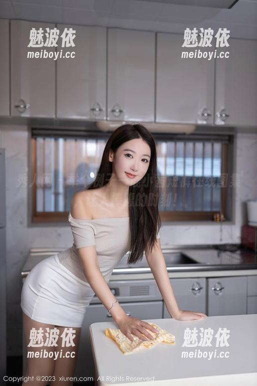 秀人网 - 举个例子—鹿小茜短裤在线图集，让人捧腹的时刻！