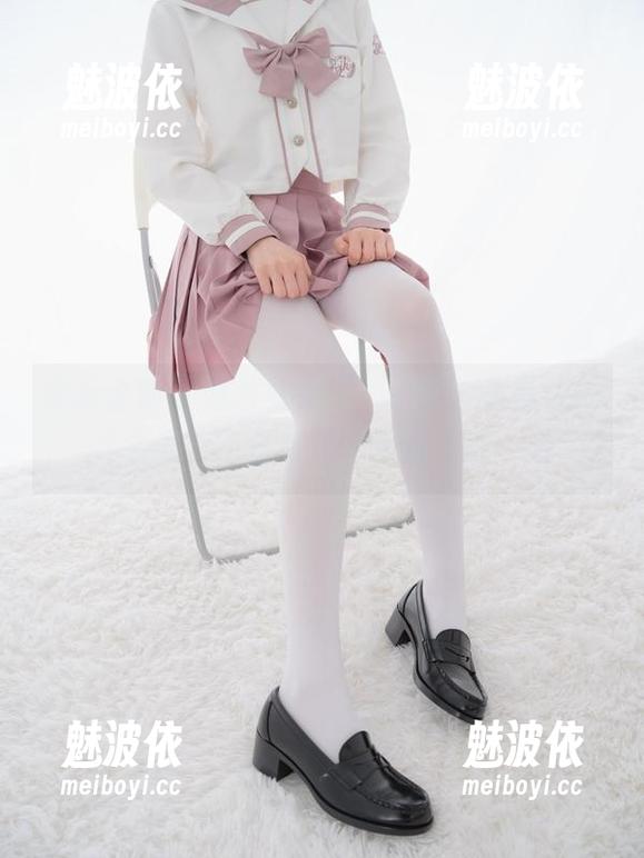 紧急企划 - 照片集来了！小恩，优等生的代名词，不过有点“差强人意”哦