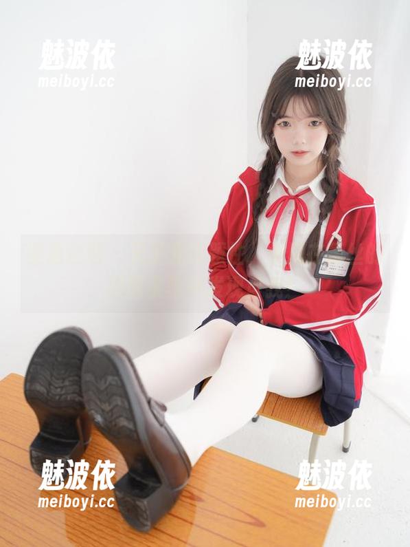 紧急企划 - 无圣光话题性，小恩在蕾丝的原图实验中发现自我！