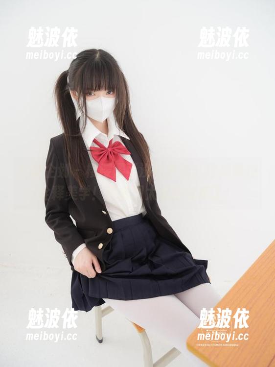 紧急企划 - 樱樱樱可没打圣光，短裤照样诠释美学！这套图太值得分享了！