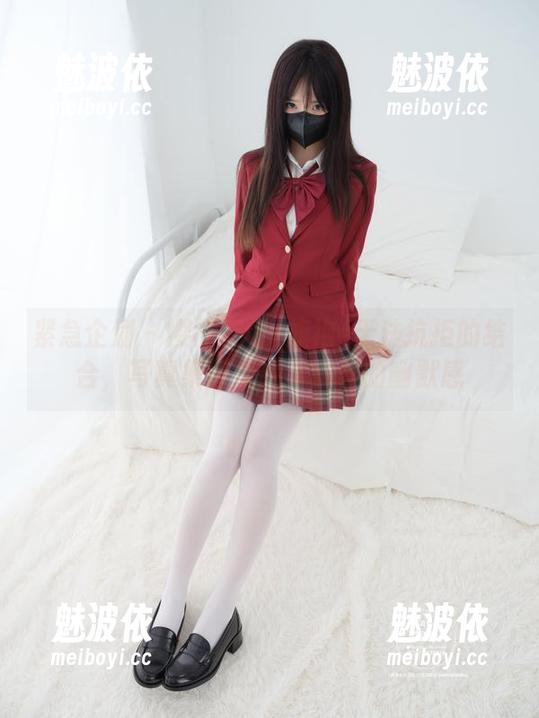 紧急企划 - 樱樱樱可+旗袍=无法抗拒的结合，写真集发现分享别样的幽默感