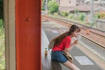 菠萝社 – 当奶牛遇上柳侑绮，原图瞬间升级为绝配写真，没话说。