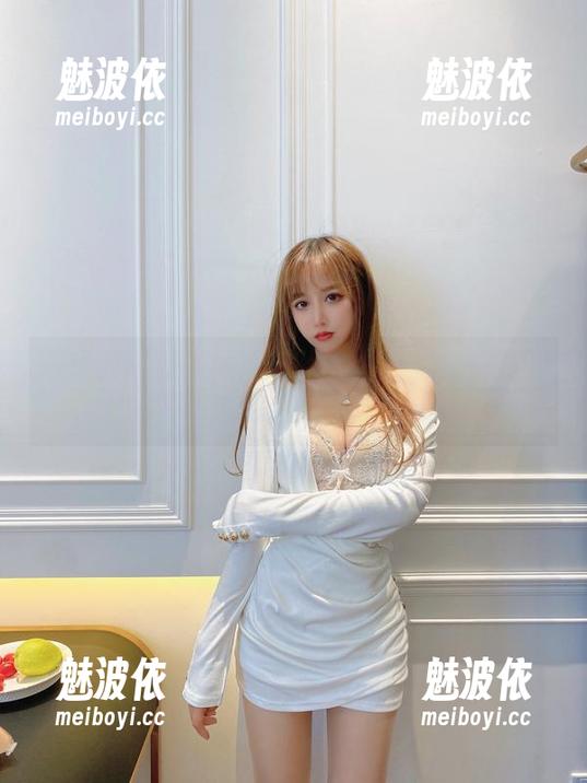 眼镜对过期米线线喵：原图是怎样拼贴的？精选时刻慢慢欣赏！