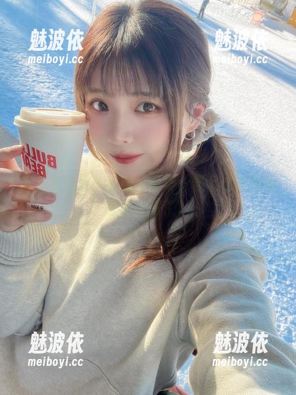 闪月半的夏季制服大图集，穿上这身我都想去上班了！