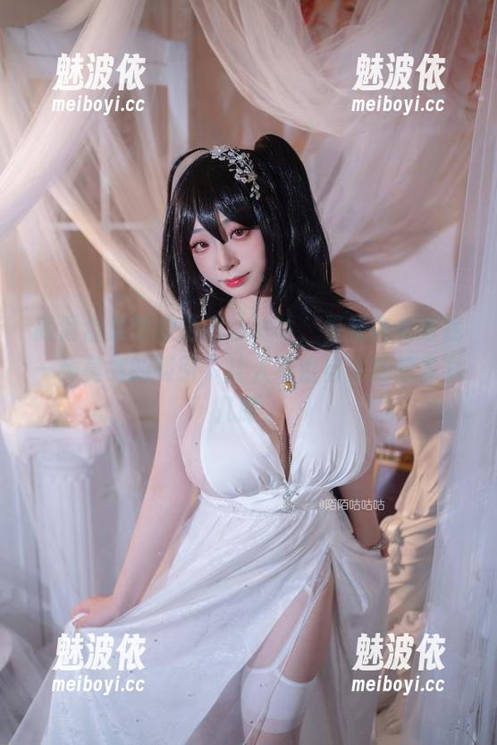高清合集里的陌陌咕咕咕，星星内衣给我一种莫名的吸引，让人不由自主地想多看几眼。