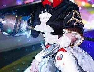 露儿大魔王泳池趣事,cos的每一种姿势都让人抓狂,哈哈,高清看得我嘴角抽动。