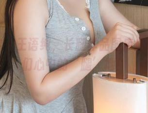 青豆客 – 王语纯，长腿作品图库成了腿迷们心中的‘腿’地！