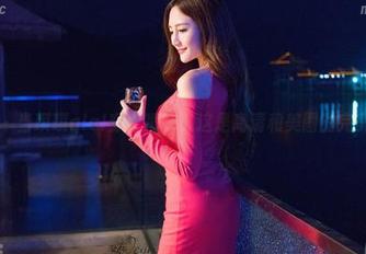 青豆客 – 当琪琪qlql穿上睡衣：这是高清和美图的完美邂逅！